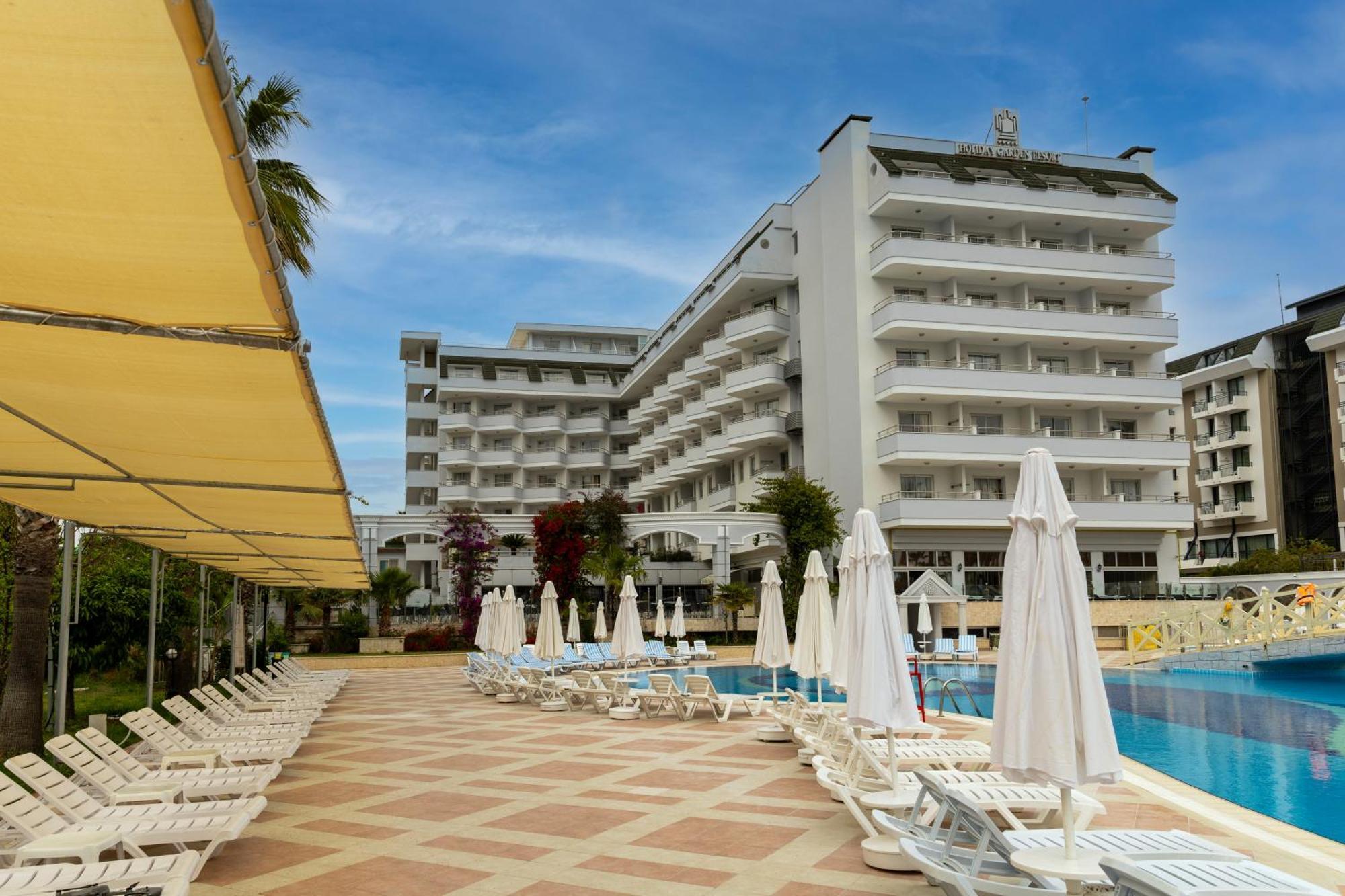 Holiday Garden Resort Okurcalar Bagian luar foto